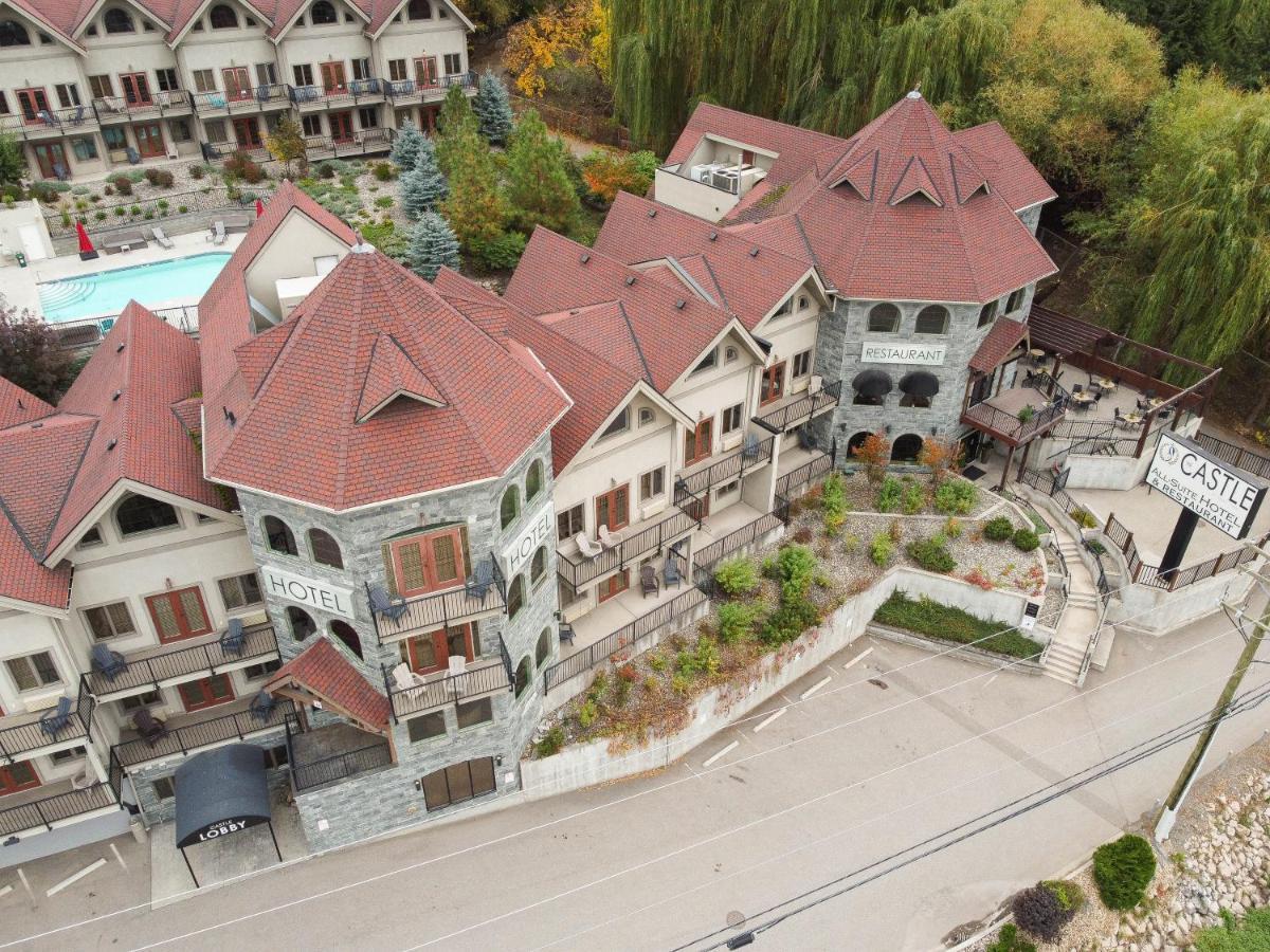 וורנון The Castle At Swan Lake מראה חיצוני תמונה